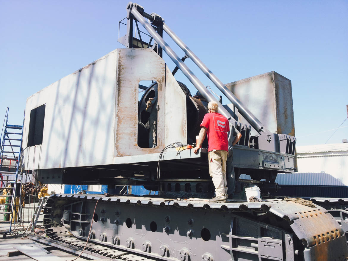 Lima 2400B Crane Rebuild Curtin Maritime