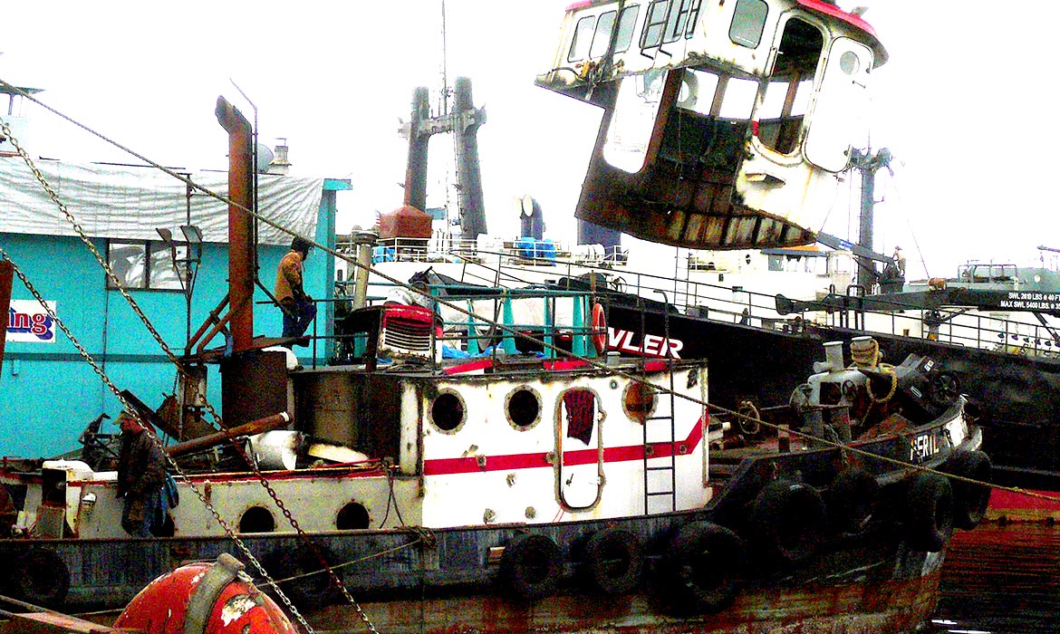 Tugboat Design-Build Vessel Conversion Fabrication